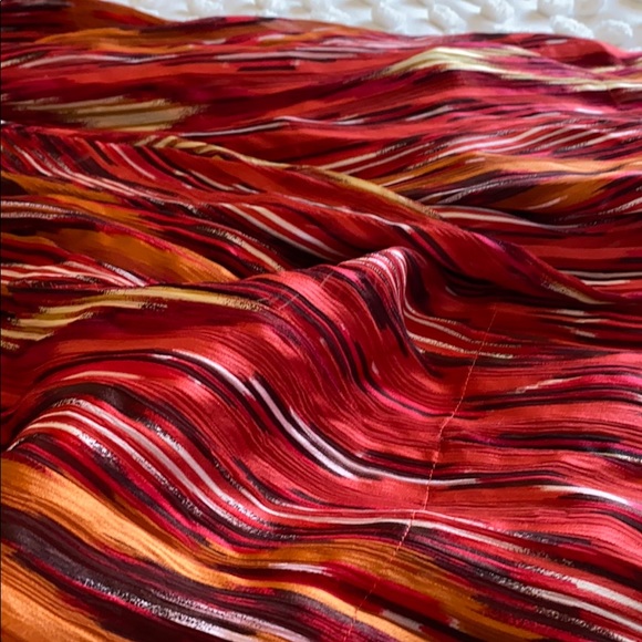 Gorgeous BCBGMAXAZRIA RUNWAY flowy silk dress - Picture 9 of 9